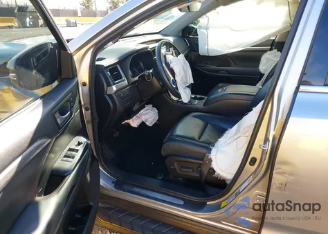 2017 Toyota Highlander Limited Platinum from USA, damaged, VIN 5TDDZRFH1HS456607